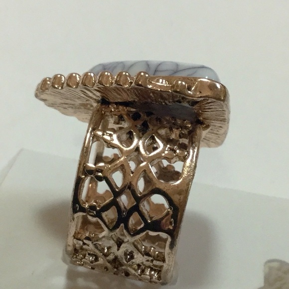 Fashion Ring NWT - Picture 5 of 7